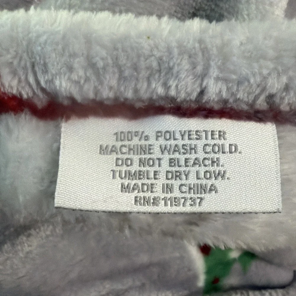 Envogue Christmas Trees Presents Gnomes Throw Plush‎ Blanket Gray NWT